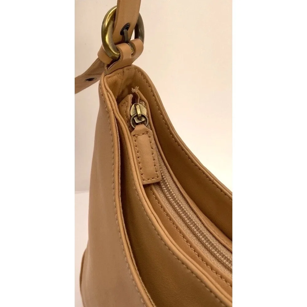 Vintage Etienne Aigner Camel Leather Hobo Bag Gold Plaque Quiet Luxury Preppy